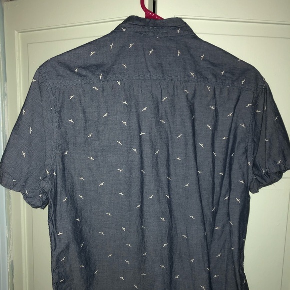 Denim/Flower Med Blue-Gray Short Sleeve Button Up - Picture 4 of 5